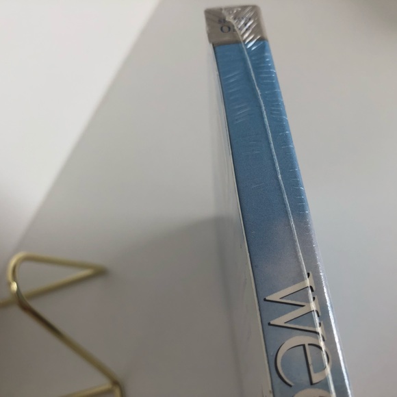 3/$20 New Weeds Season 1 TV Series New DVDs Comedy Millennial Y2K Drama Funny - Picture 2 of 3